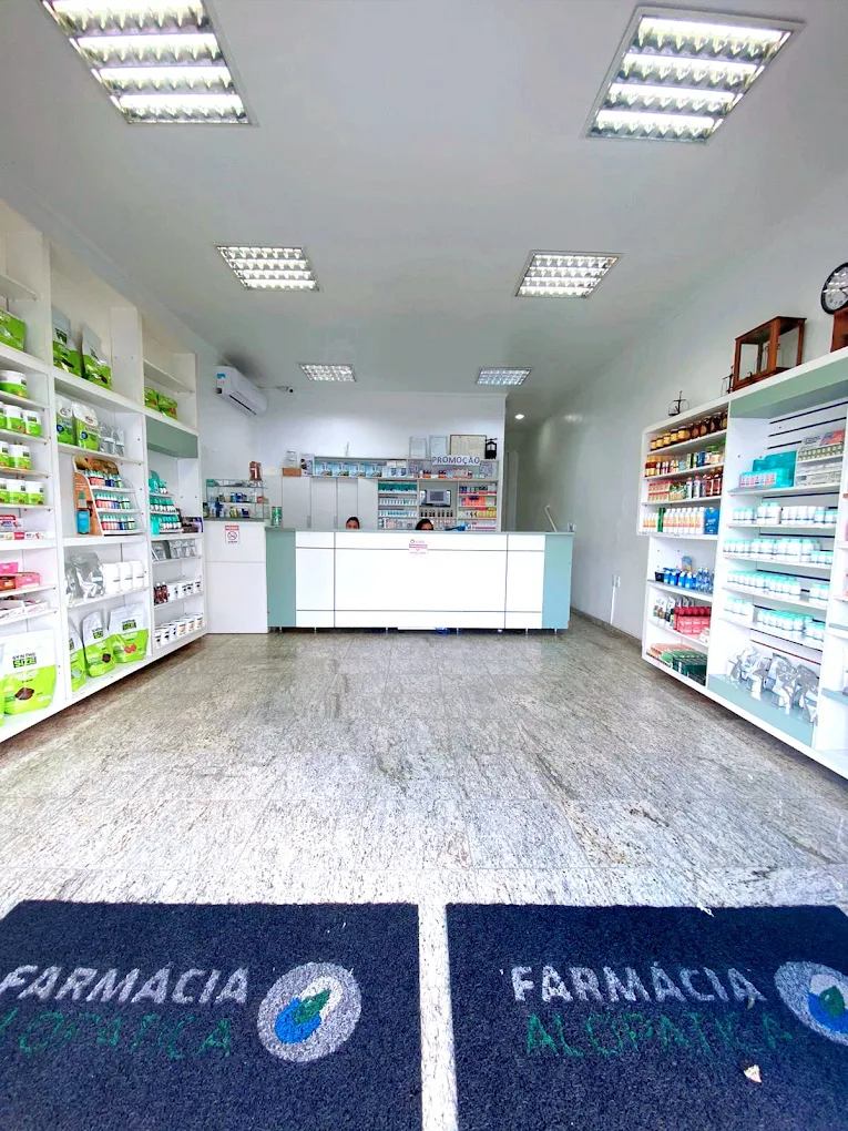 interior de farmácia de manipulação (7)